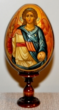 Guardian Angel - Easter egg: tempera, acrylic, linden wood, acrylic varnish